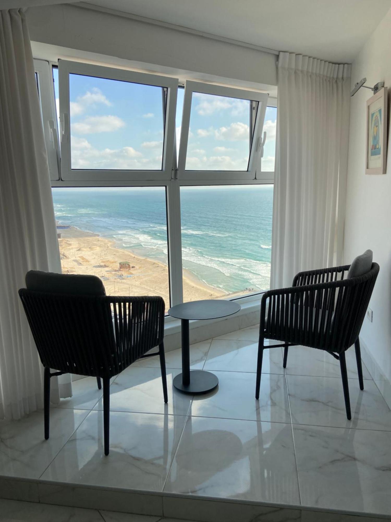 Amazing Suite On The Sea-סוויטה מדהימה על הים 巴特亚姆 外观 照片