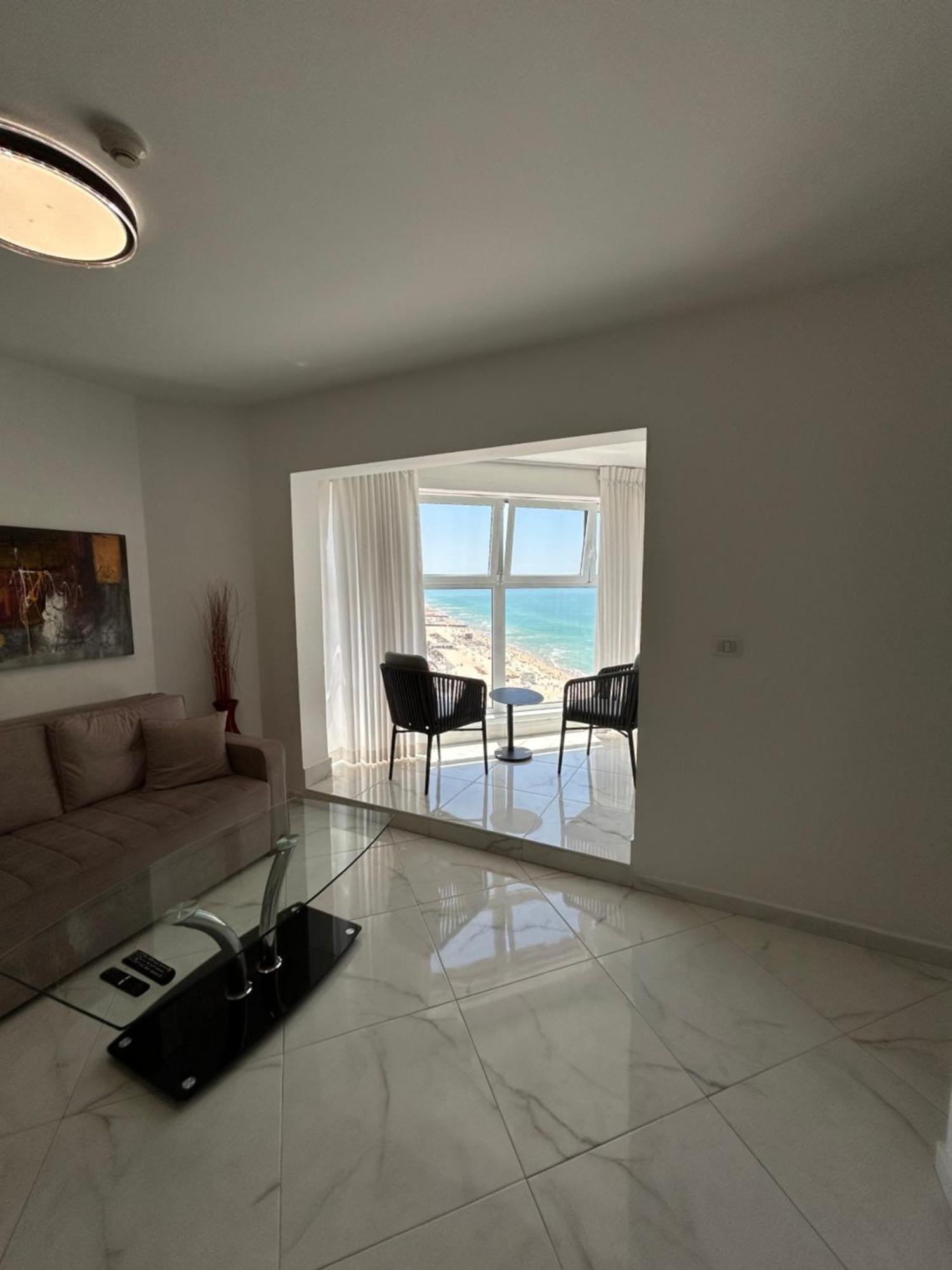 Amazing Suite On The Sea-סוויטה מדהימה על הים 巴特亚姆 外观 照片